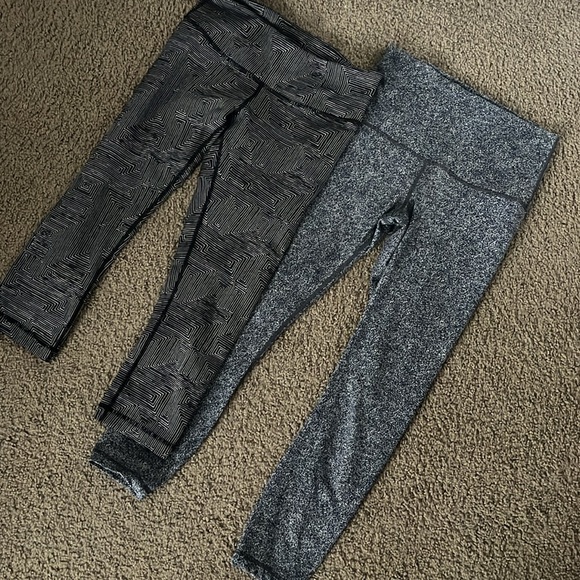 2 Pairs Lululemon Grey Pattern Align & Wunder Under Leggings, lightly worn - Picture 6 of 6